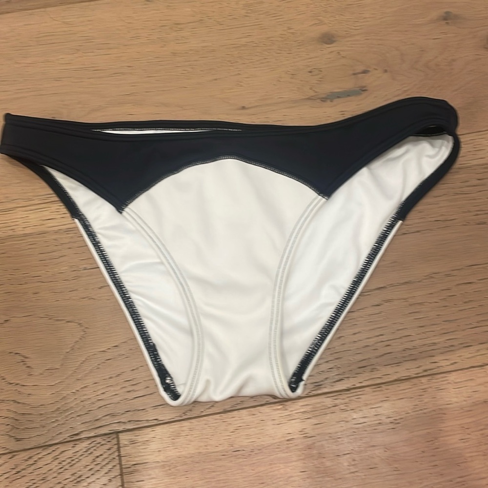 Victoria Secret bikini bottoms size medium.
